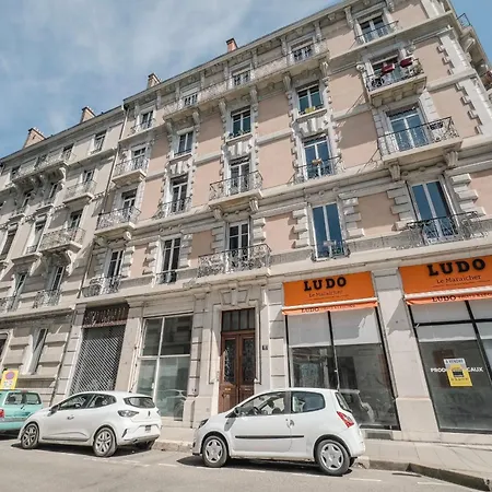 #hw Le Mazet Hyper-centre Haussmanian * Grenoble